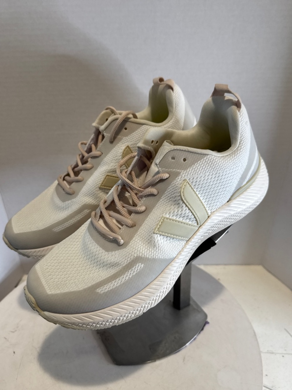 Veja Impala Women's Sneakers size 11 Brand new
